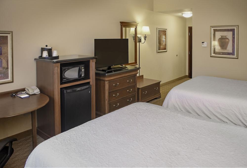 Hampton Inn & Suites Youngstown-Canfield Zewnętrze zdjęcie